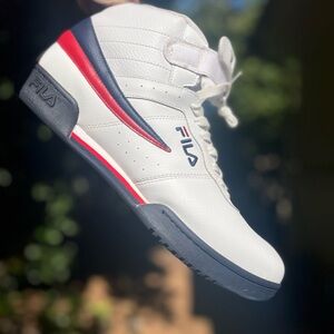 🆕. Fila Men's White and Navy Sneakers with Red Accents